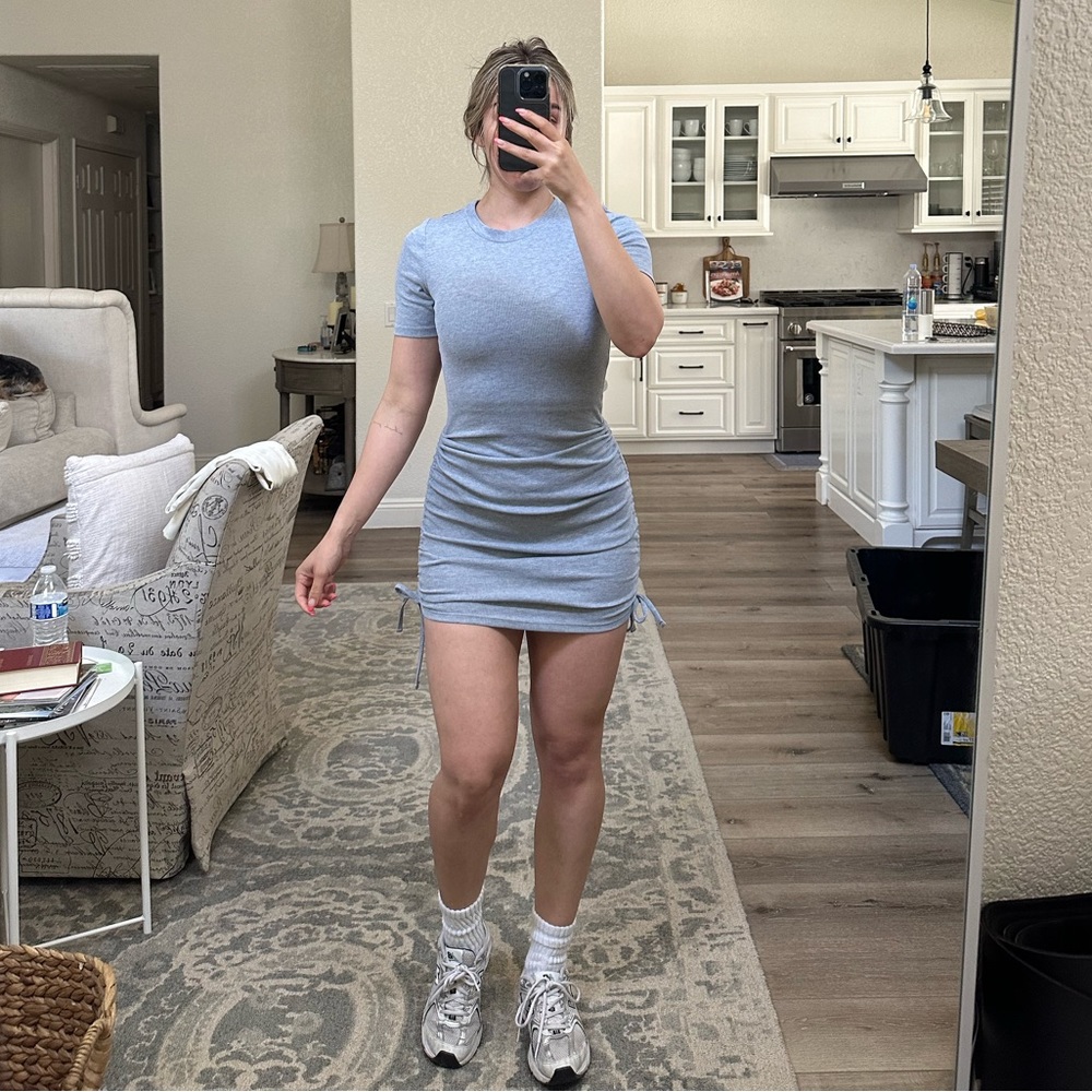 H&M grey ribbed dress